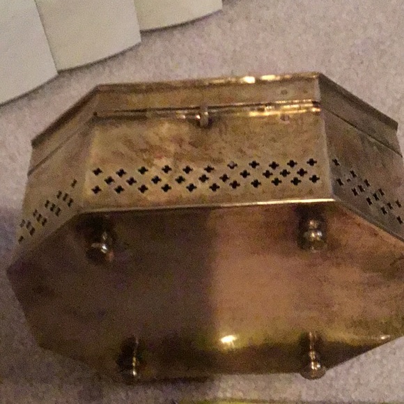 Vintage Brass Trinket Box - Picture 6 of 11